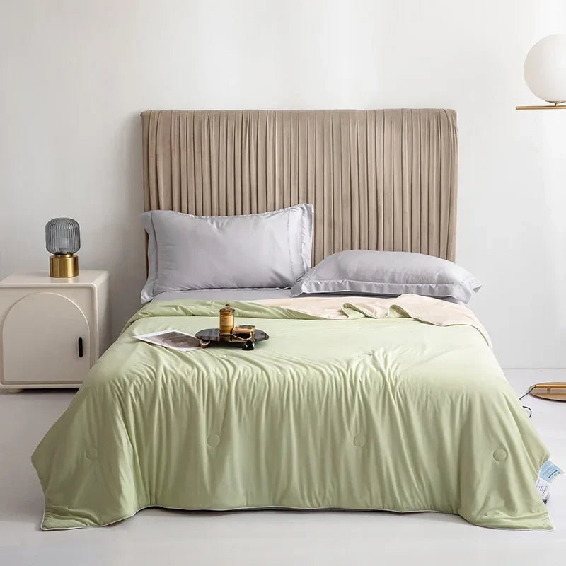 Ultra Soft Summer Cooling Blanket Smooth Breathable Air Conditioning Comforter